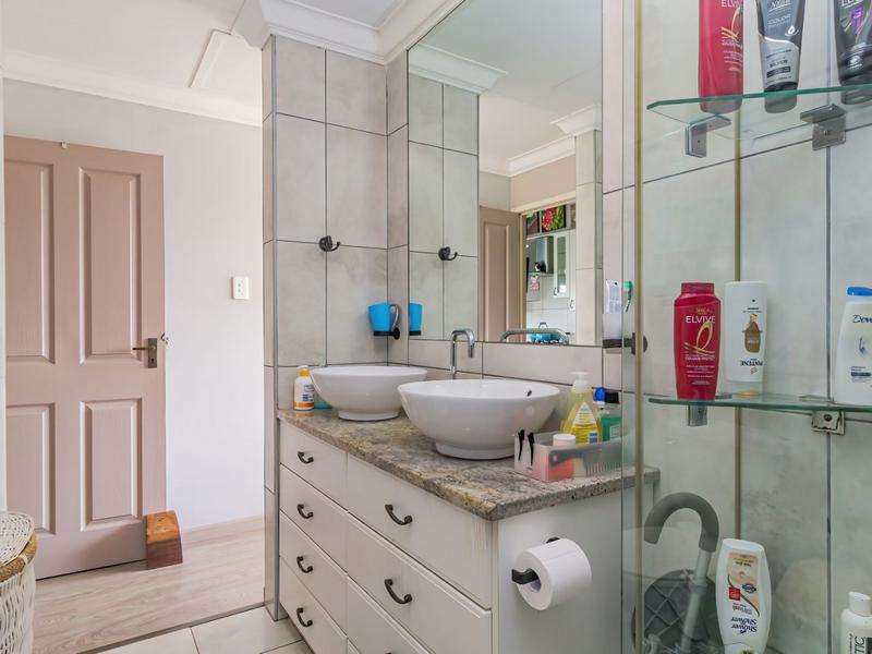 3 Bedroom Property for Sale in Diaz Western Cape